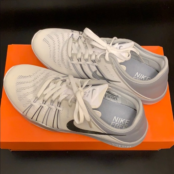 Women’s Nike Free TR 6 - Picture 2 of 7